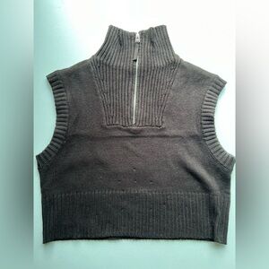 Women's Black Sleeveless Sweater | Divided